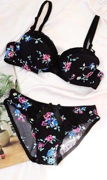 Комплект белья Beweier Push Up в цветочки 80B черный 84691496 фото