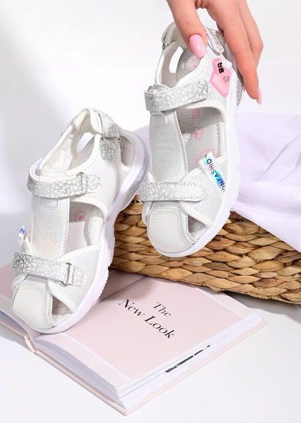 Босоніжки дитячі шкіряні Tom.M Fashion 26 сріблясто-білі 84090591 фото